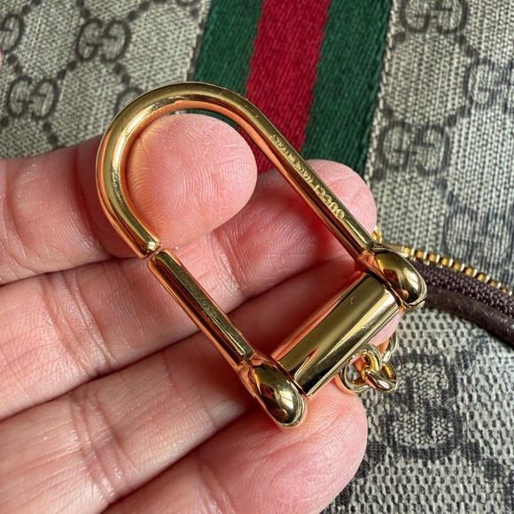 Authentic Gucci pouches - Picture 9 of 10